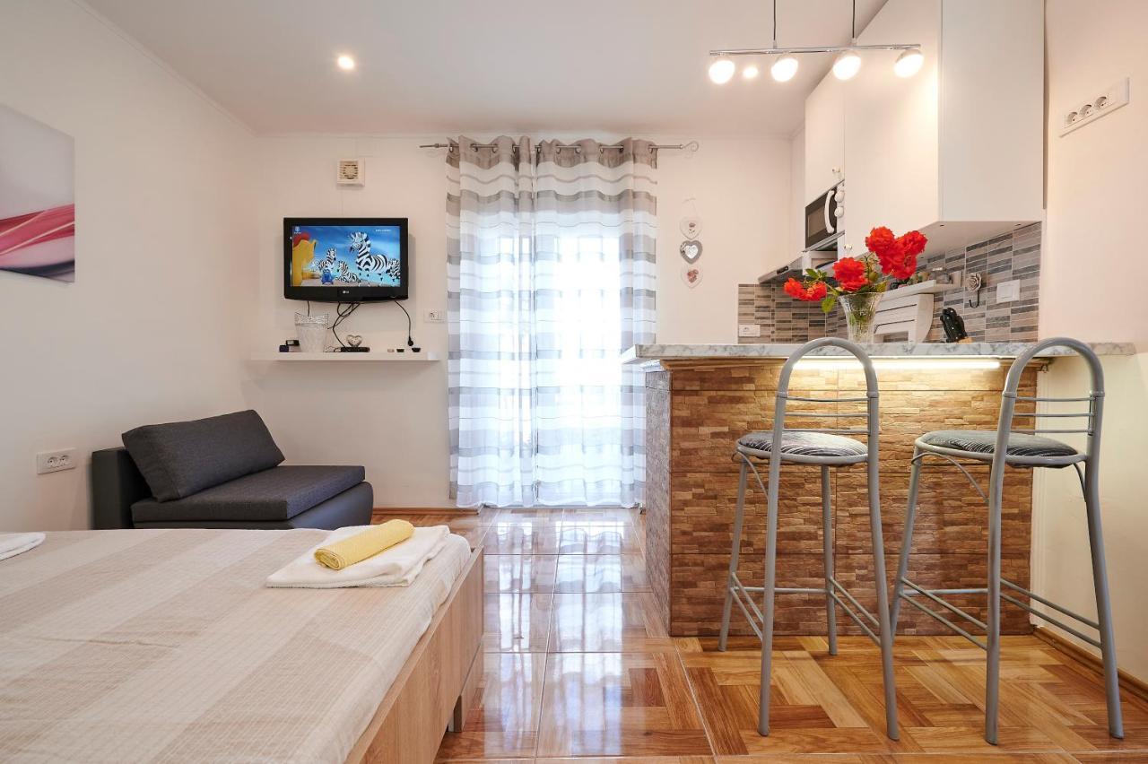 Apartments Lucija Trogir Exteriör bild