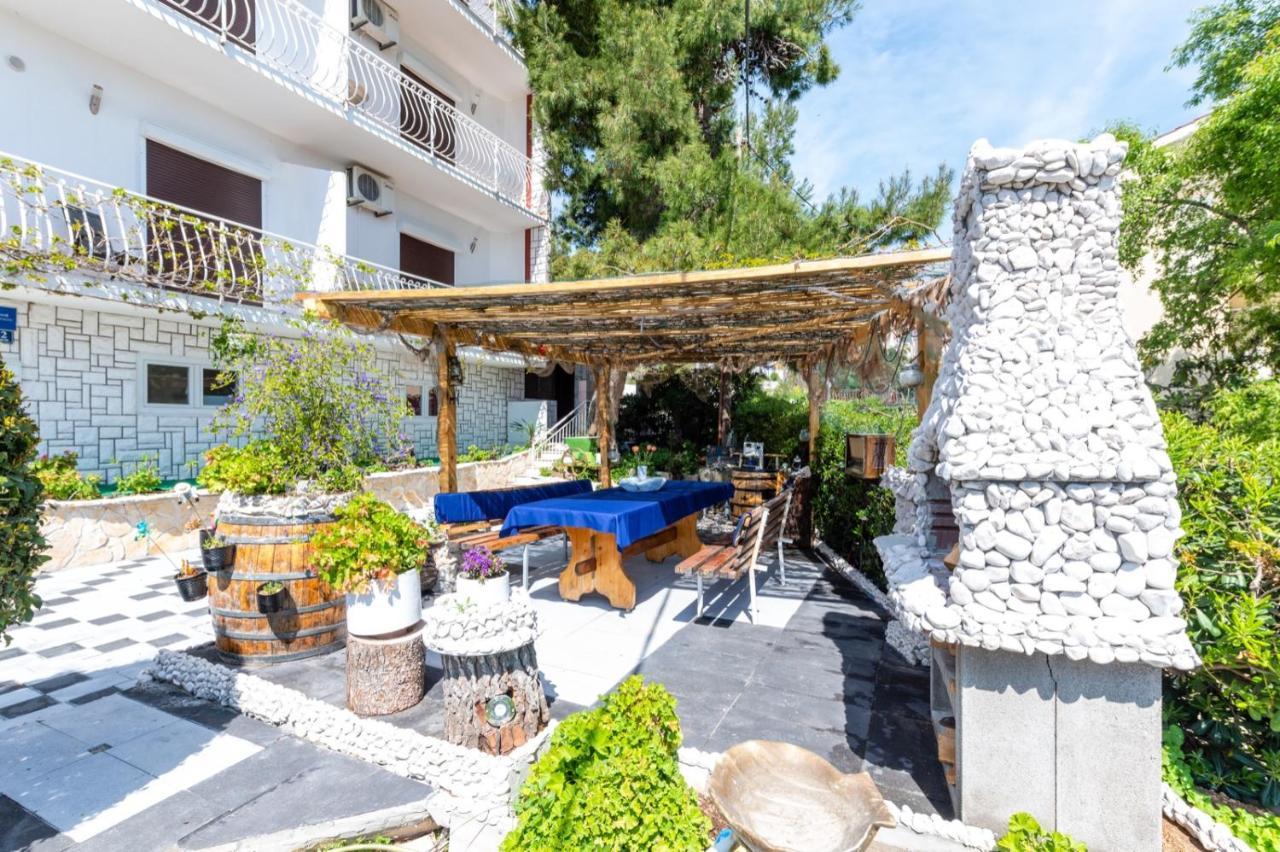 Apartments Lucija Trogir Exteriör bild