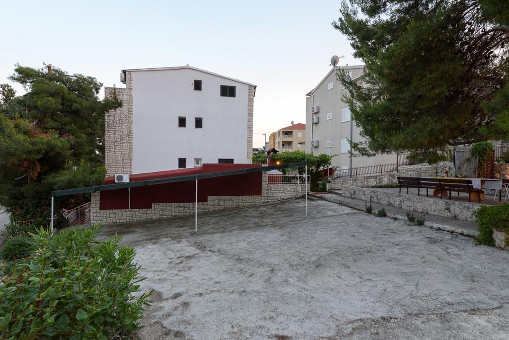 Apartments Lucija Trogir Exteriör bild